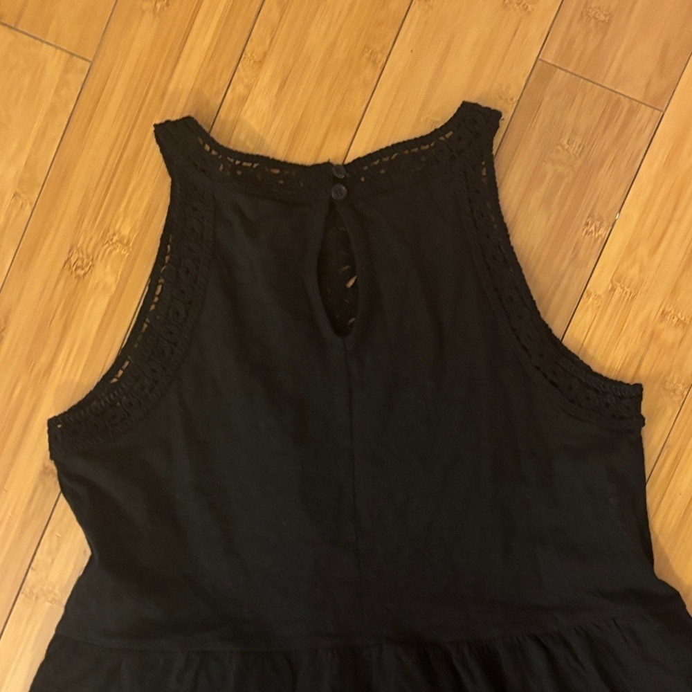 Time and Tru Elegant Black Mini Dress with Crochet Design - Picture 4 of 4